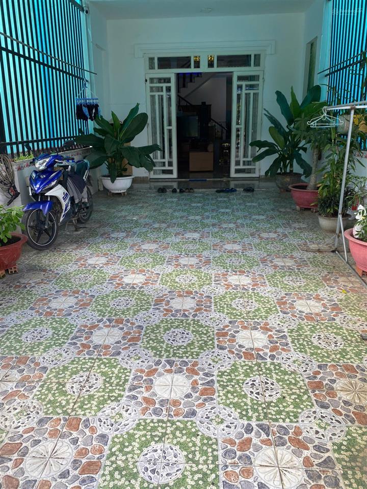 Nhà chính chủ cách chợ tân phước khánh chỉ 500m, 124m2, đường ô tô 5m, sổ hồng riêng