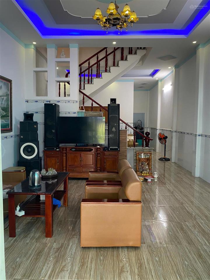 Nhà chính chủ cách chợ tân phước khánh chỉ 500m, 124m2, đường ô tô 5m, sổ hồng riêng