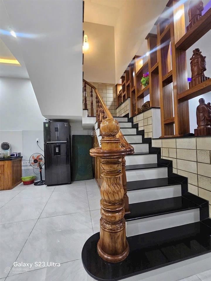 Bán nhà ngay hẻm 220 huỳnh văn lũy, phú lợi, tdm 80m2, đường ô tô 6m