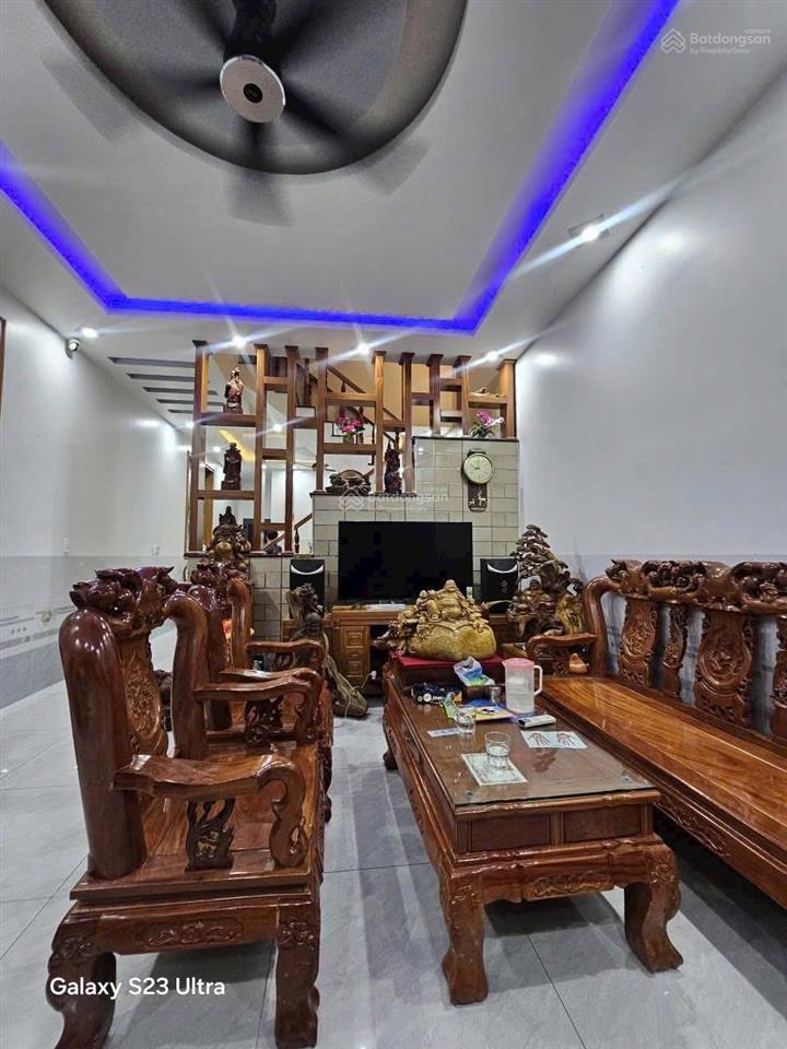 Bán nhà ngay hẻm 220 huỳnh văn lũy, phú lợi, tdm 80m2, đường ô tô 6m