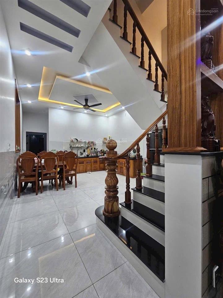 Bán nhà ngay hẻm 220 huỳnh văn lũy, phú lợi, tdm 80m2, đường ô tô 6m