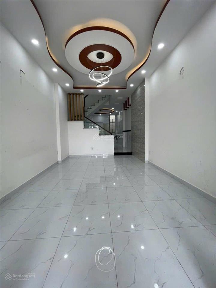 Bán nhà trường tiểu học bình nhâm, ngay mặt tiền bình nhâm 19, 1 trệt 1 lầu, 100m2, 830 triệu
