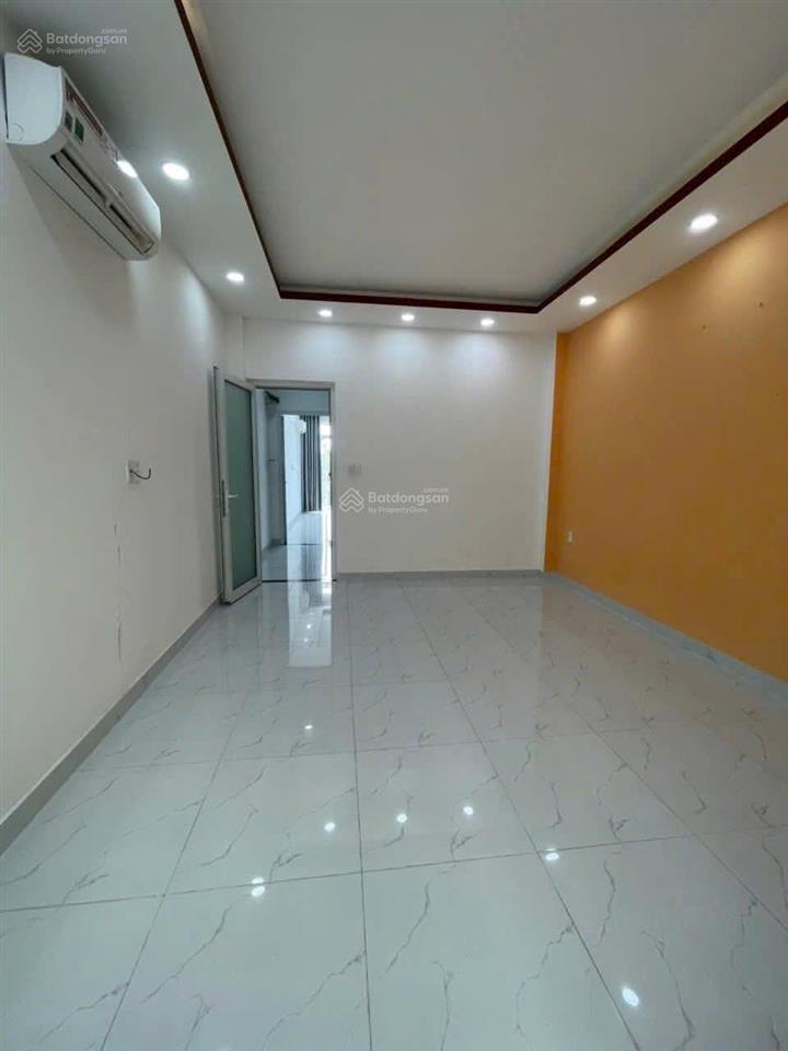 Bán nhà trường tiểu học bình nhâm, ngay mặt tiền bình nhâm 19, 1 trệt 1 lầu, 100m2, 830 triệu