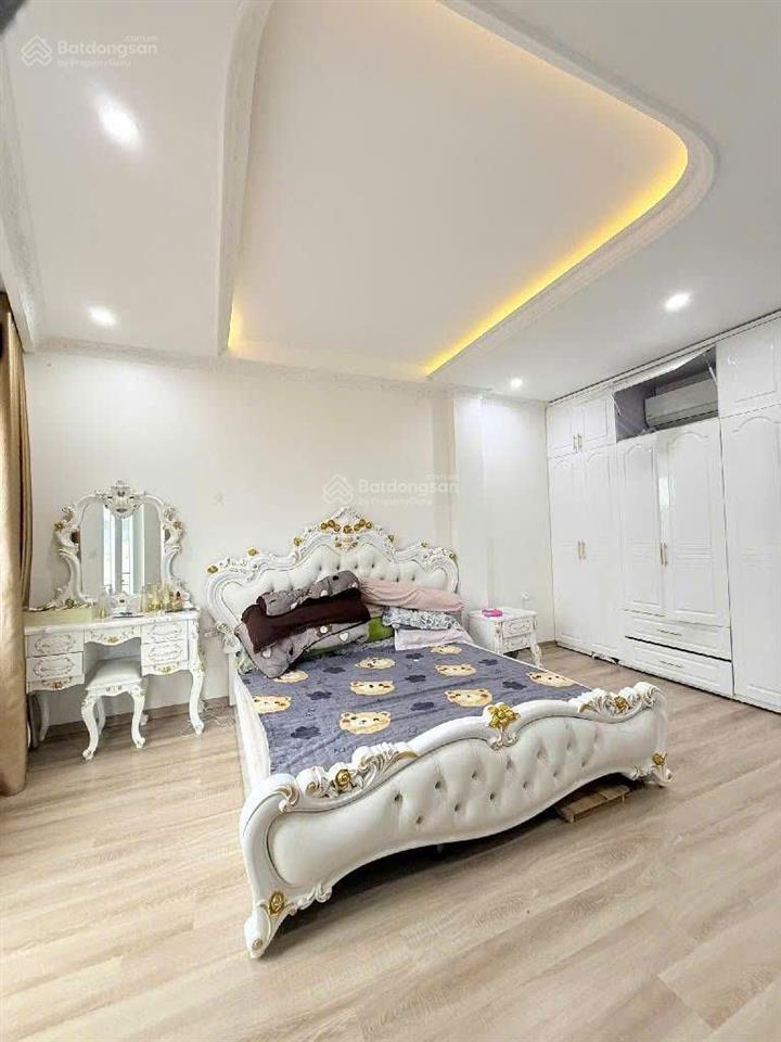 Bán nhà đẹp nguyễn phong sắc 43m2 5 tầng 11 tỷ ô tô tránh, kinh doanh đỉnh, gần phố
