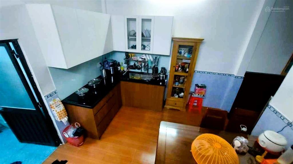 Chào bán gần 200m² mặt tiền cầu xây, lê văn việt ngang 9m, hiện trạng nhà c4 giá 9.5 tỷ.