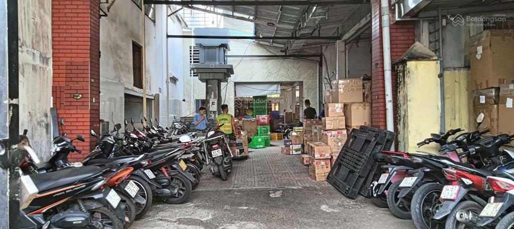 Bán kho xưởng  quỹ đất lớn hiếm gần 1000m  mã lò, bình tân
