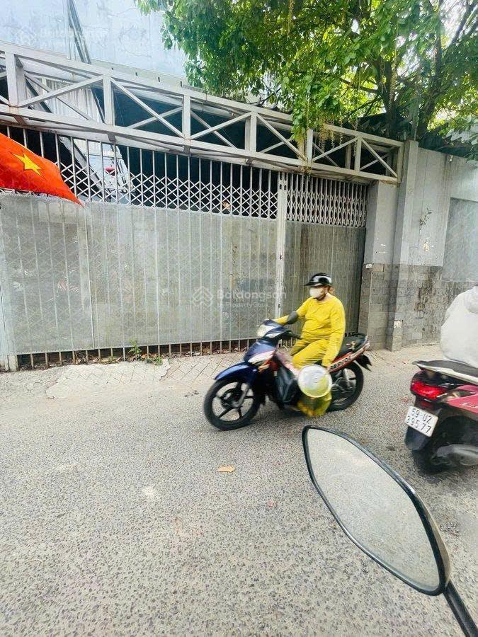 Bán kho xưởng  quỹ đất lớn hiếm gần 1000m  mã lò, bình tân