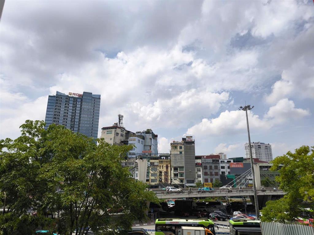 Nguyễn trãi thanh xuân 98m chỉ 8 tỷ35 căn góc view đẹp ngã tư sở royal city  0962 113 ***