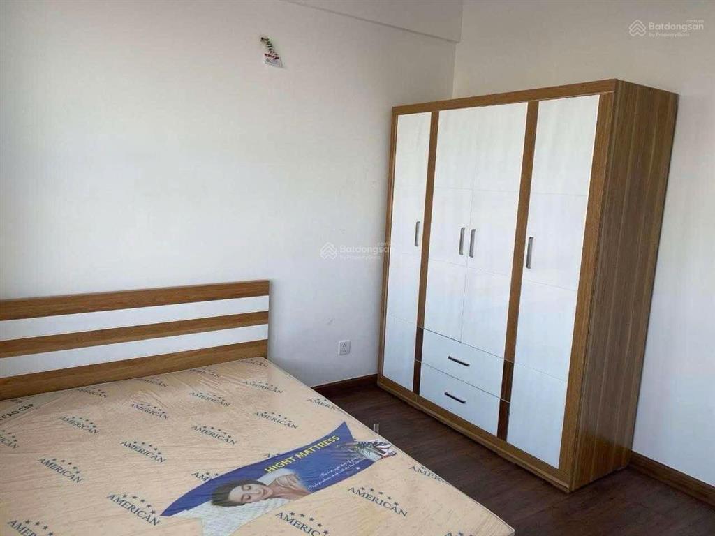 Saigon mia 2pn  ban công hướng đông  giá 15tr  full nội thất