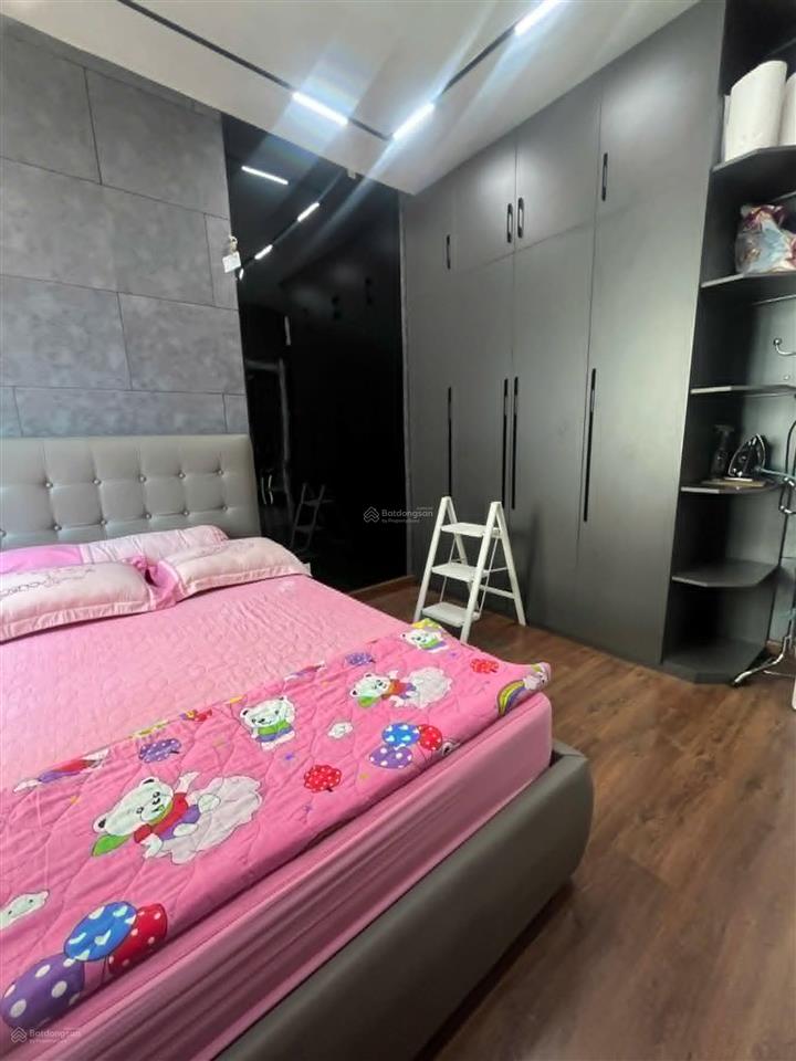 Căn hộ sài gòn mia 2pn, giá 5,6 tỷ full nội thất.