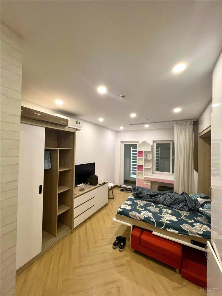 3 phút đến rmit, 5 phút tới tdtu căn hộ có ban công chill giá tốt!