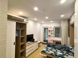 3 phút đến rmit, 5 phút tới tdtu căn hộ có ban công chill giá tốt!