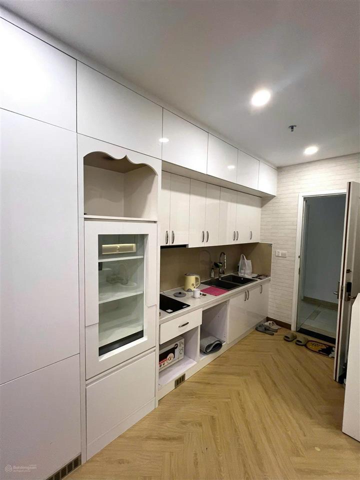 3 phút đến rmit, 5 phút tới tdtu căn hộ có ban công chill giá tốt!