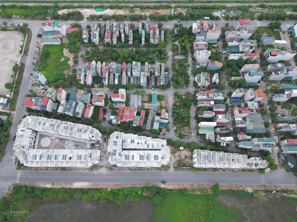 Cần bán căn góc shophouse siêu đẹp mặt phố nguyễn mậu tài dự án metropolitan gia lâm siêu tiện ích