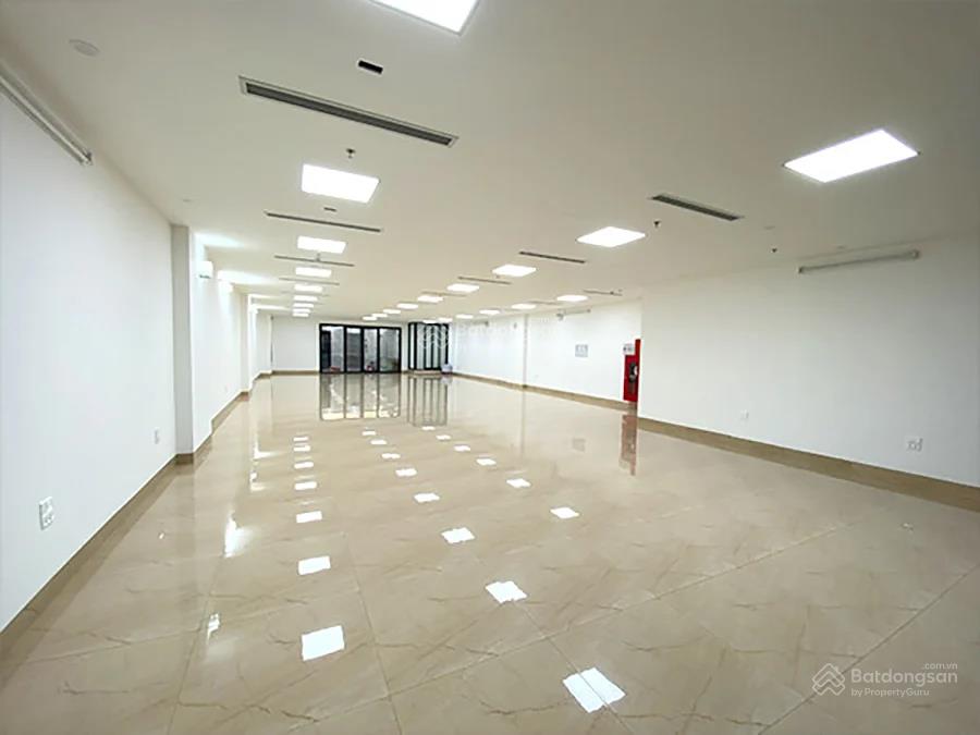 Chính chủ cho thuê văn phòng 4 mễ trì thượng 100m2 giá chỉ 18tr/th, view thoáng, an ninh tốt