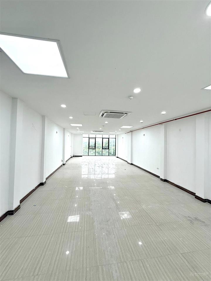 Chính chủ cho thuê văn phòng mễ trì đẹp 105m2 chỉ 15tr, view cực thoáng