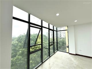 Chính chủ cho thuê văn phòng mễ trì đẹp 105m2 chỉ 15tr, view cực thoáng