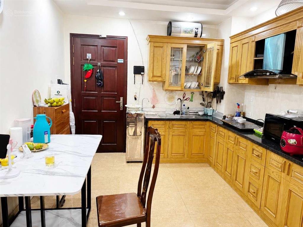 Căn góc chung cư toà thương mại, 70m2, thoáng mát, chợ ngay dưới chân chung cư  kđt đặng xá.
