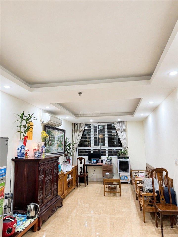 Căn góc chung cư toà thương mại, 70m2, thoáng mát, chợ ngay dưới chân chung cư  kđt đặng xá.