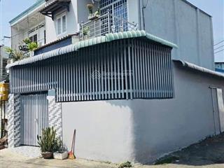 Cần bán gấp nhà 50m2 tại lê thị hà hóc môn, giá 2tỷ5 giảm nhanh cho ngươi có thiện chí