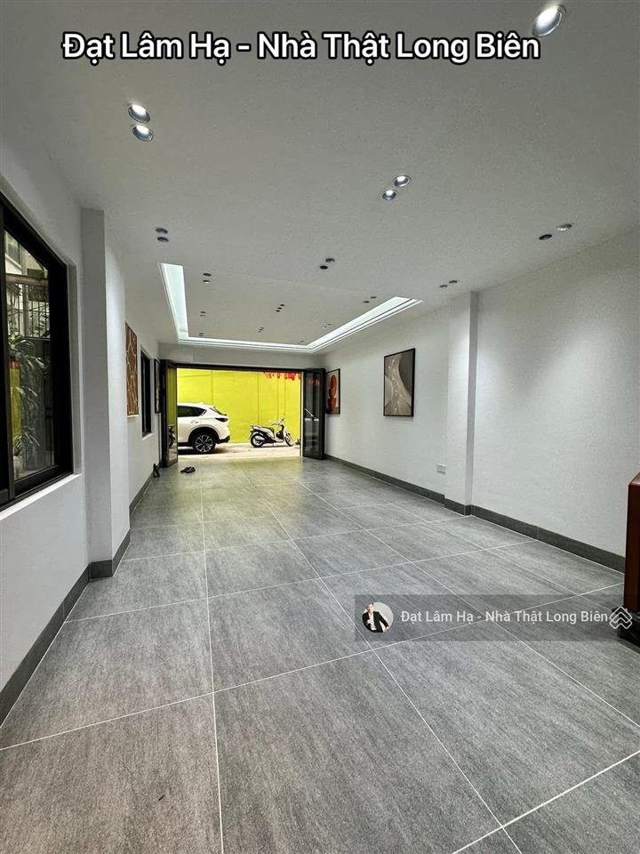 Nguyễn văn cừ, lô góc 3 thoáng, 47/55m, 7 tầng thang máy, đường ô tô tránh, gần nguyễn sơn
