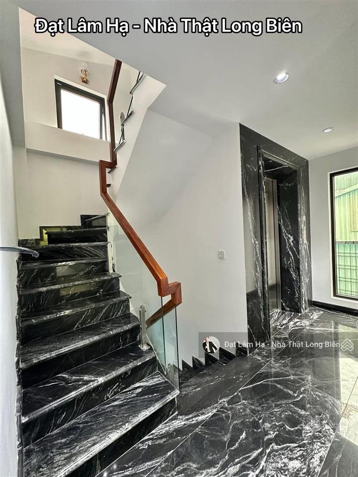 Nguyễn văn cừ, lô góc 3 thoáng, 47/55m, 7 tầng thang máy, đường ô tô tránh, gần nguyễn sơn