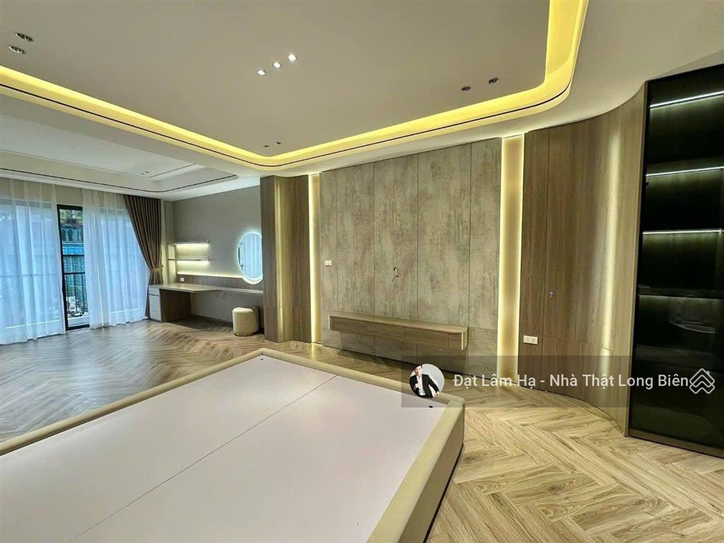Ngọc thụy 52m 6 tầng thang máy 10m ra đường ô tô tránh ngay công viên và chợ ngọc thụy