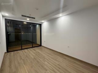 Cho thuê căn góc 3pn 132m2. nội thất cơ bản. tầng đẹp, view thoáng. giá thương lượng