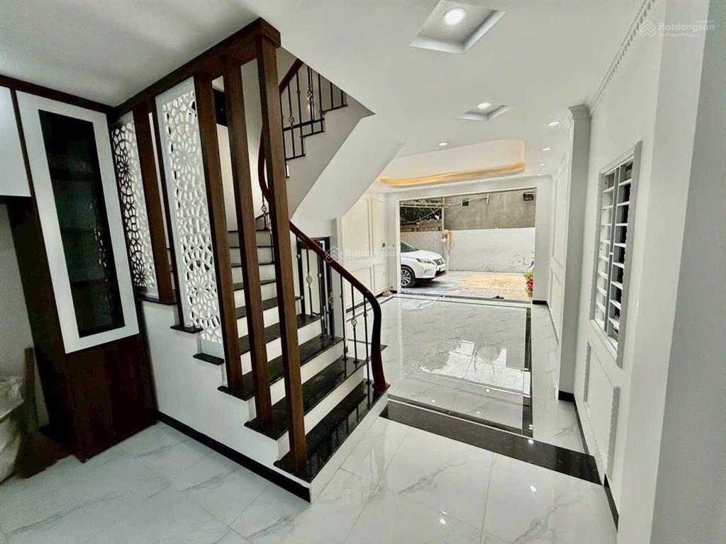 Bán 60 m2 nhà 4 tầng đất thổ cư sổ đỏ chính chủ thôn phượng nghĩa .phụng châu chương mỹ .hà nội