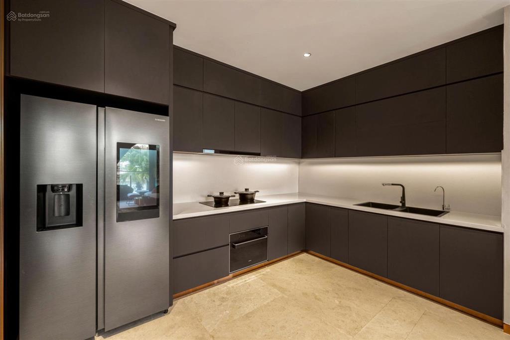 Siêu phẩm  cần bán căn 2pn 83,3m2 tầng 14 regal complex view villa, sông cổ cò  sổ hồng lâu dài