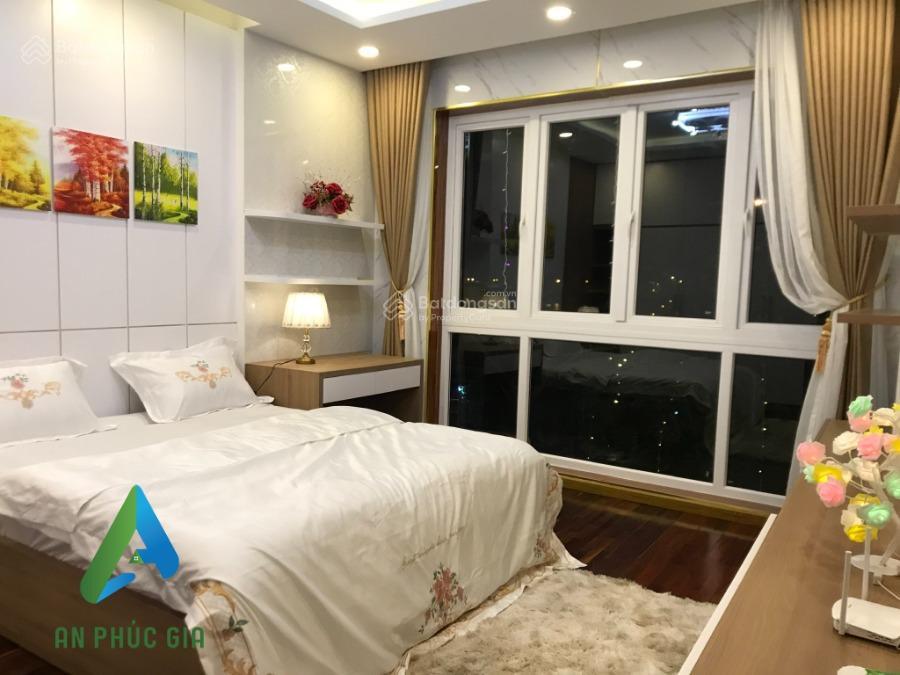 Bán biệt thự mặt tiền thăng long 300m2 4 tầng có hồ bơi giá 70 tỷ