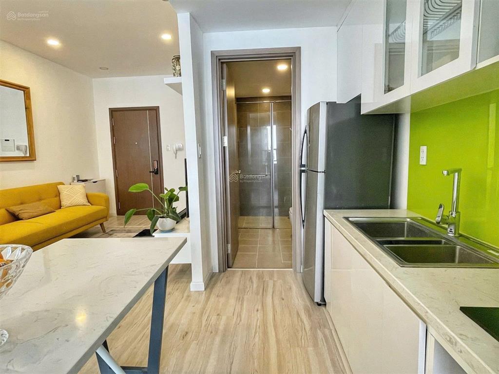 Chủ bán căn hộ bàu cát 2, 65m2, 2pn2wc, có sổ, giảm giá mạnh