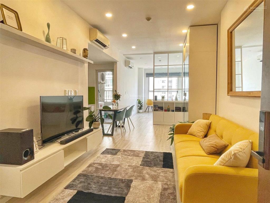 Chủ bán căn hộ bàu cát 2, 65m2, 2pn2wc, có sổ, giảm giá mạnh