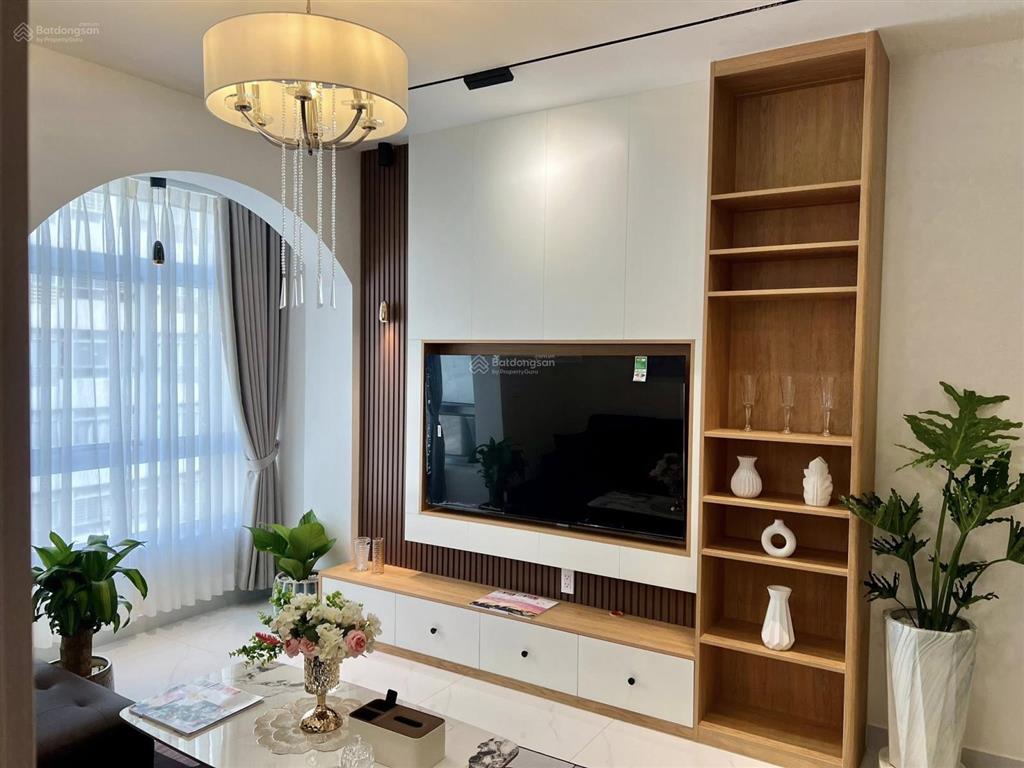 Chủ bán căn hộ bàu cát 2, 65m2, 2pn2wc, có sổ, giảm giá mạnh