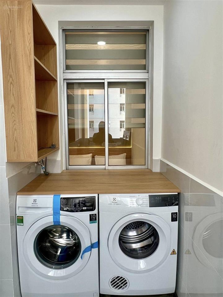 Chủ bán căn hộ bàu cát 2, 65m2, 2pn2wc, có sổ, giảm giá mạnh