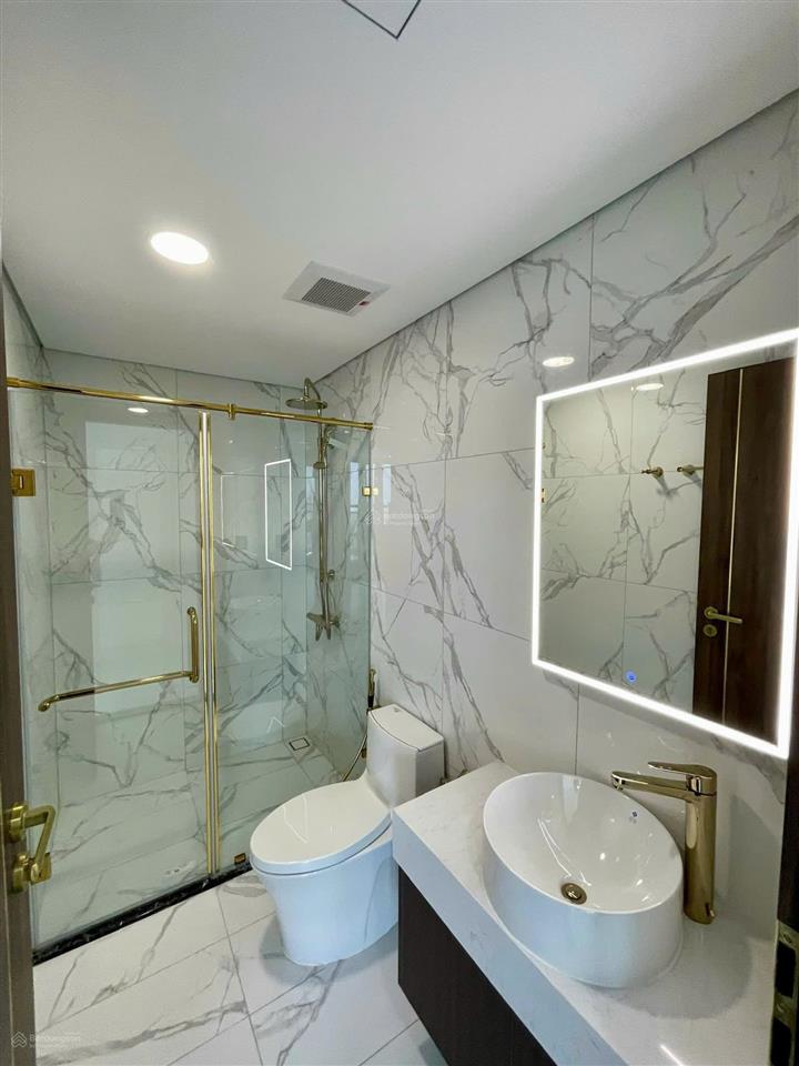 Chính chủ cần bán gấp cc diamond riverside, 72m2, 2pn2wc, đẹp xuất sắc, pháp lý sạch