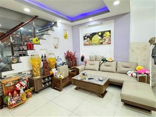 Chỉ 7 t.ỷ nhỏ. quá vip. ngay c đại thành. trịnh đình trọng. 3 tầng. dt 5.5 x 14. hxh thôngb3ddfb