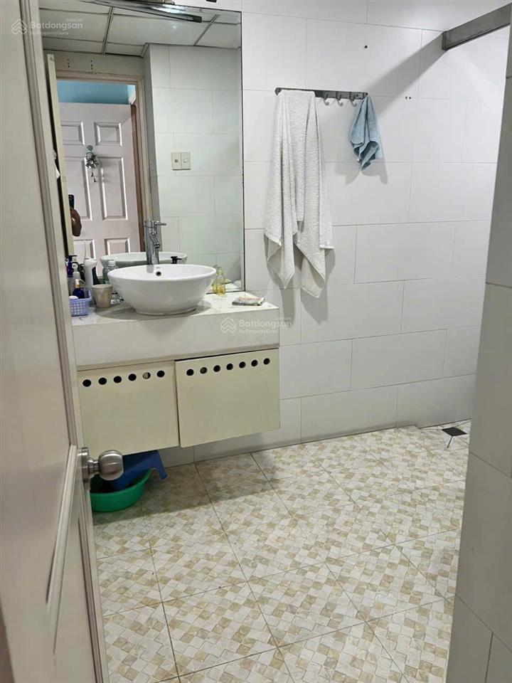 Bàu cát 2 căn hộ 3 phòng ngủ,có nội thất giá 12tr