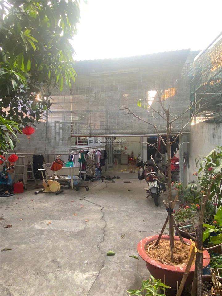 Cần bán đất tặng nhà 134m2 shr 4,5 tỷ