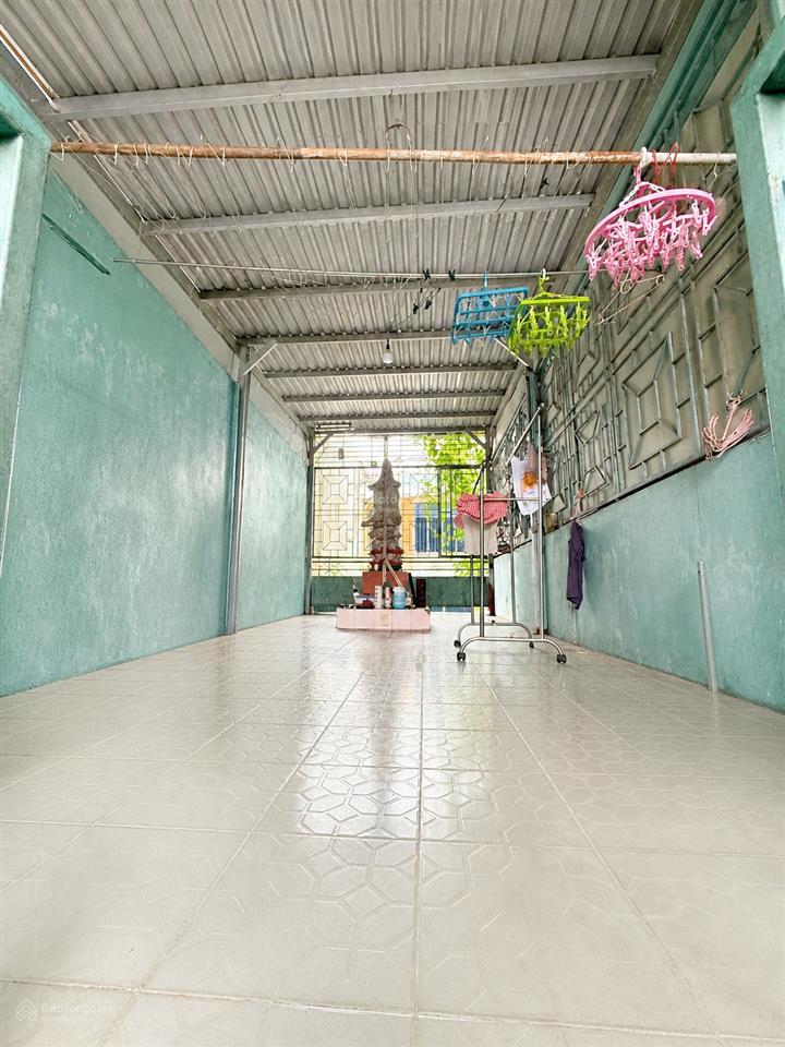 Cần bán nhà hẻm xe hơi f8, q11