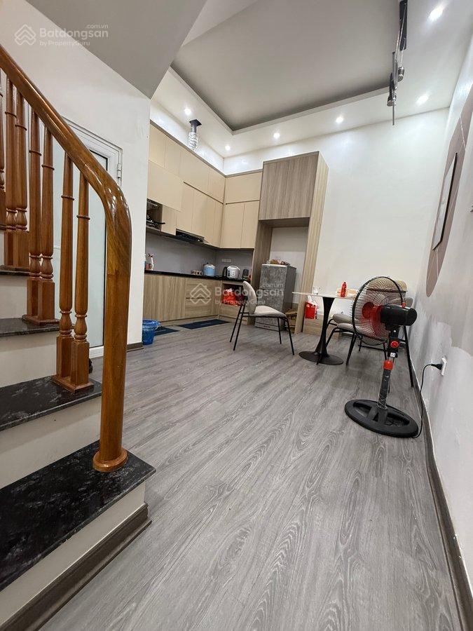 Chính chủ bán gấp nhà ngõ 2 trần văn lai ngay kđt sông đà mỹ đình diện tích 39m²