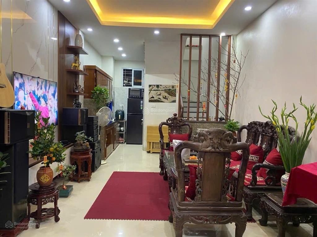 Một căn duy nhất , nhà đẹp lai xá
