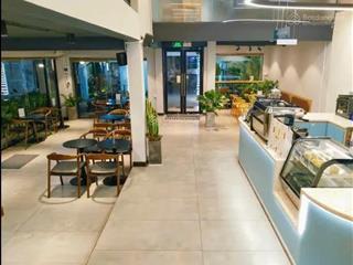 Bán nhà đào duy anh 255m²  góc 3 mặt tiền  trệt + 3 lầu  thu 80tr/tháng  phú nhuận  giá 70 tỷ