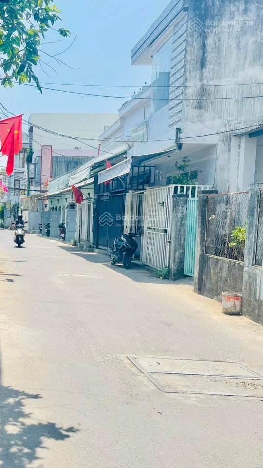 Mình chính chủ cần bán nhà kiệt thoáng rộng 3m sau lưng mặt tiền đường bùi hiển , p. hòa an