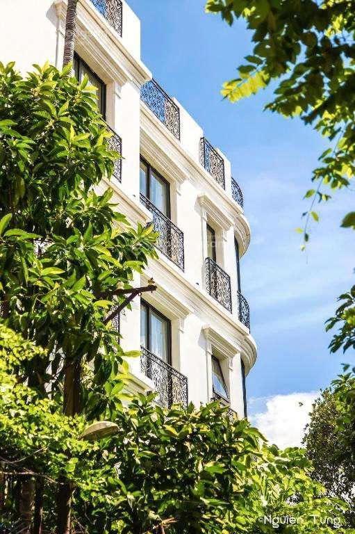 Bán toà chdv 25 phòng cao cấp 280m2 yên living 78 tỷ ngang 18m góc 2 mt điện biên phủ q. bình thạnh