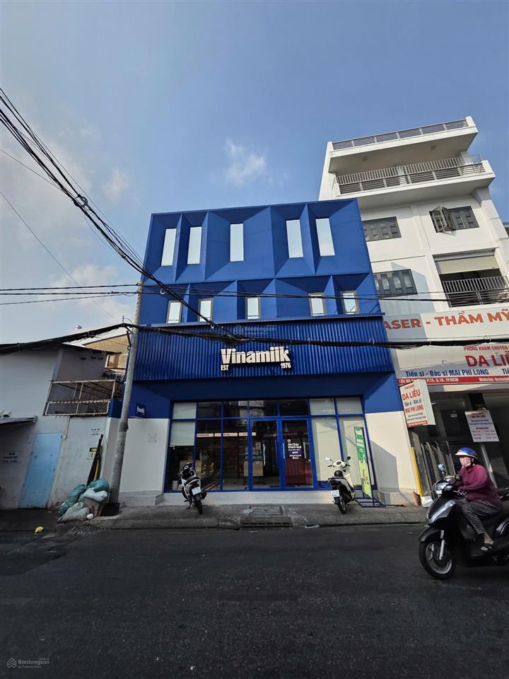 Chủ ngộp bank bán lỗ giảm 5tỷ về 16,9tỷ cho vinamilk thuê 40tr ngay công viên lê thị riêng quận 10