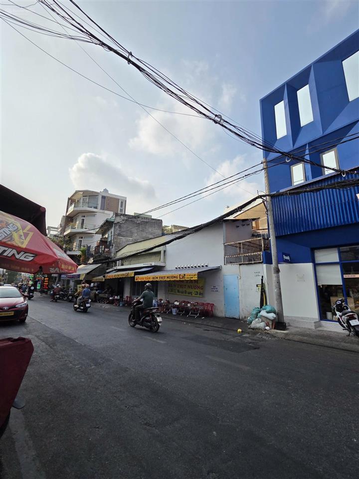 Chủ ngộp bank bán lỗ giảm 5tỷ về 16,9tỷ cho vinamilk thuê 40tr ngay công viên lê thị riêng quận 10