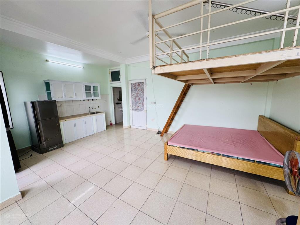 45m2 khép kín  full nội thất  ô tô đỗ cổng  10m ra mặt phố