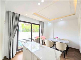 Phạm văn đồng 32m 5t 5m ra mặt phố