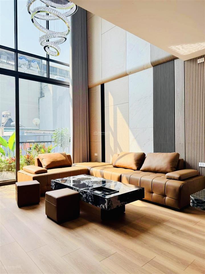 Hoàng quốc việt 57m 7t lô góc  gara 2,3 ô tô